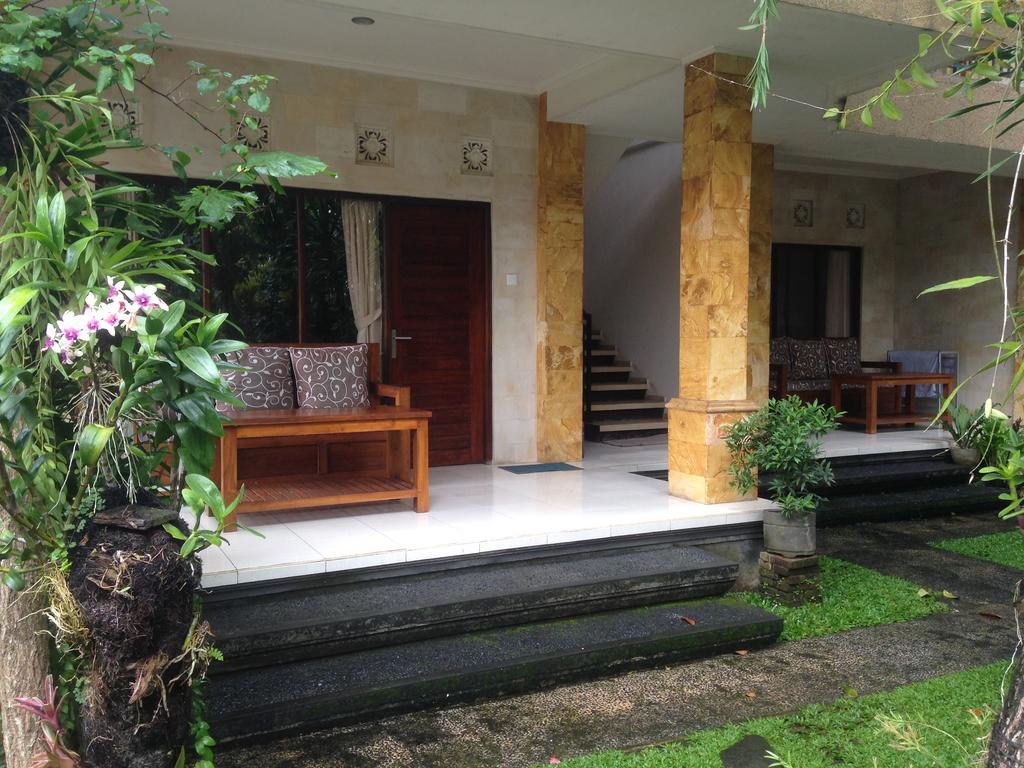 Gerhana Sari 2 Bungalows Ubud  Exterior photo
